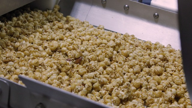 Amazon.com: Moose Munch® Premium Popcorn Classic Duo, Popcorn Gift
